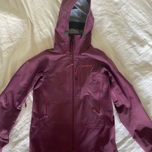 Patagonia Maroon Pink shell size medium